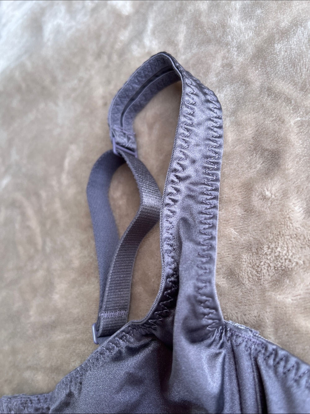 SKIMS Unlined Balconette Bra, Size 36C - Picture 6 of 12